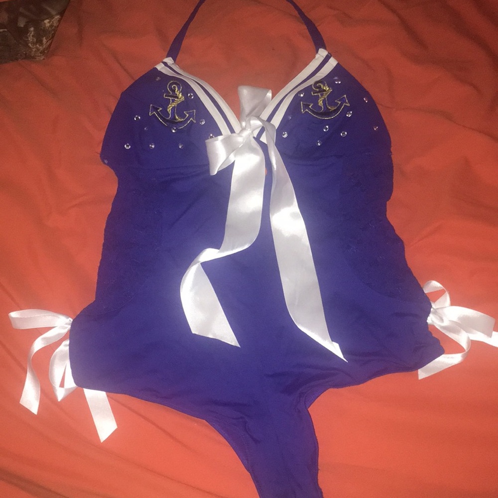 For POLEQUEEN ONLY